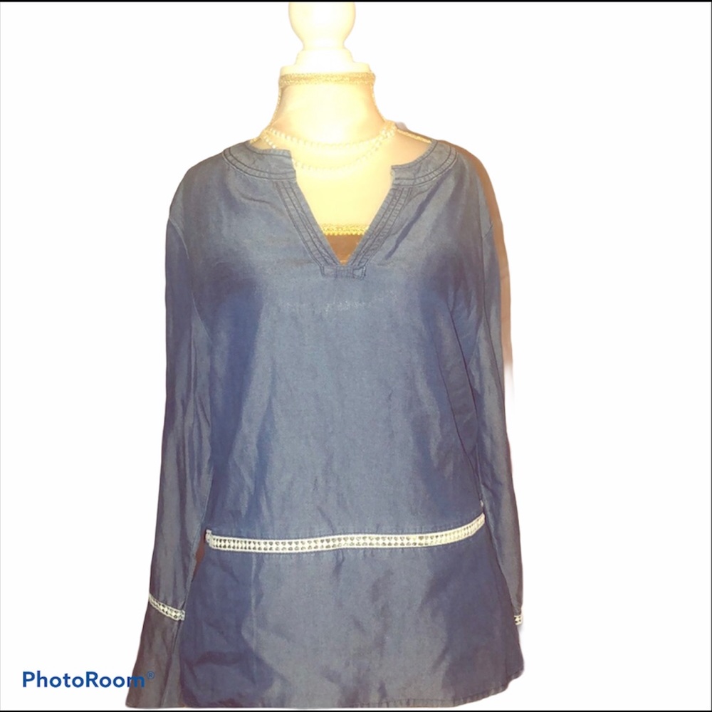 Long-sleeved Chambray Ruffle-sleeved Blouse
